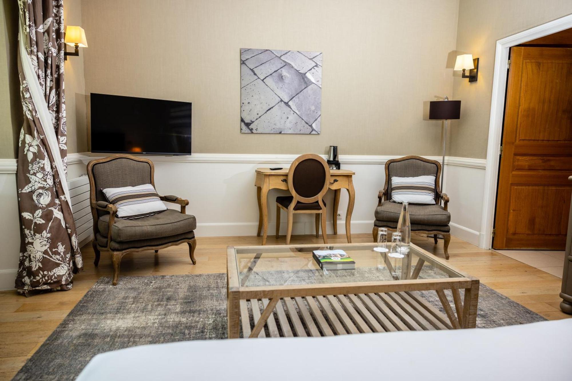 Domaine De La Tortiniere Hotel Veigné Kültér fotó